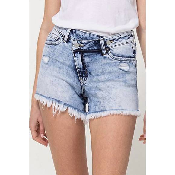 NEW VERVET BY FLYING MONKEY mid rise shorts with criss cross waistband in holly - Picture 1 of 1